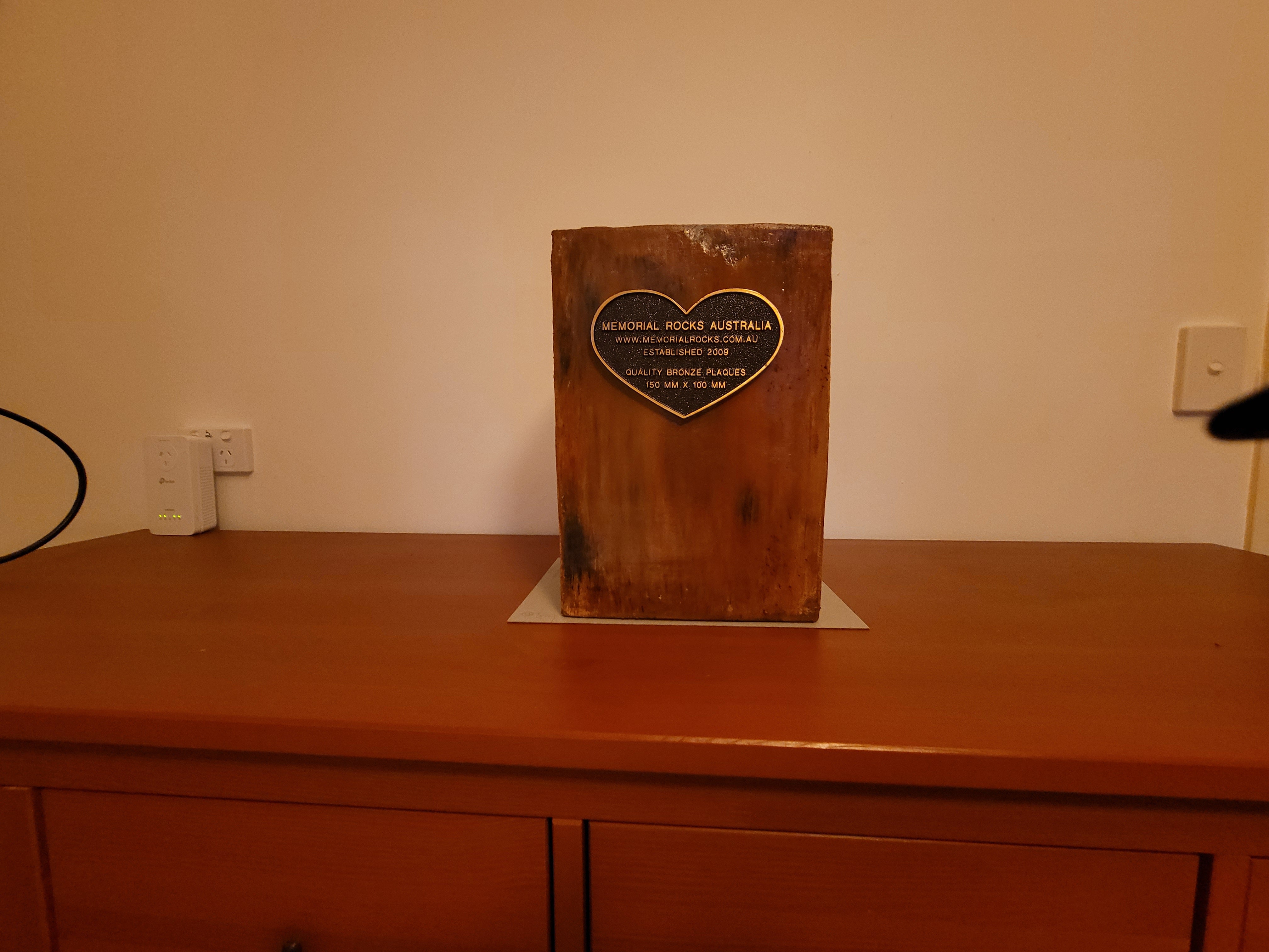 Indoor / Outdoor Memorial Urn for ashes no. 1758