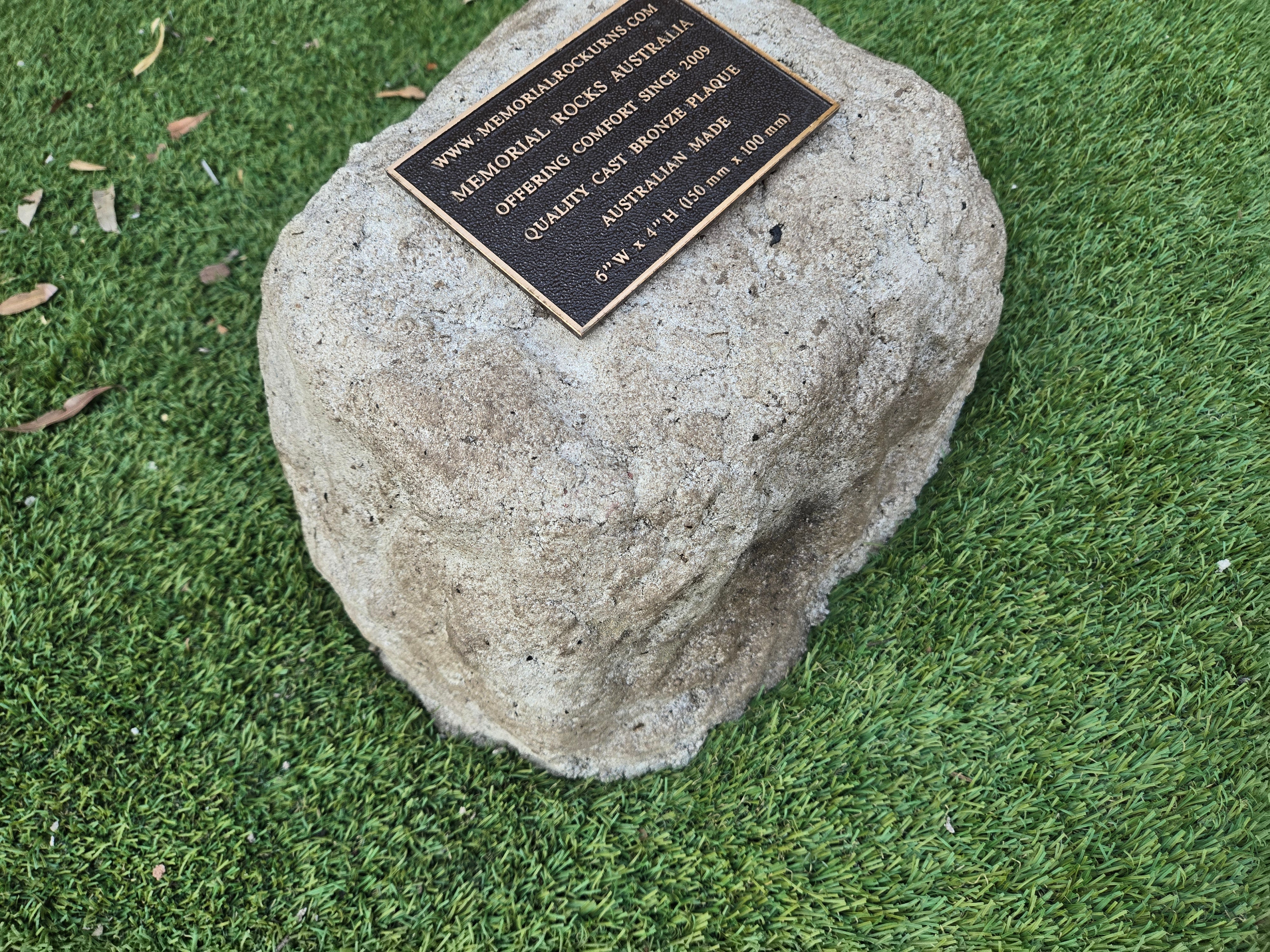outdoor urn for ashes